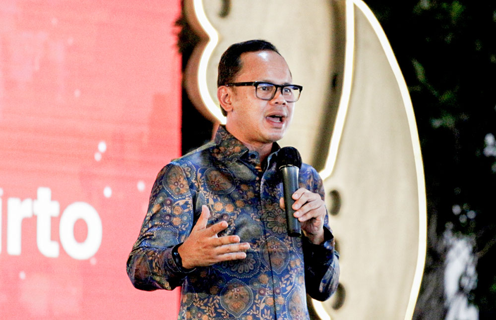 Wali Kota Bogor Bima Arya Sugiarto memberikan ucapan selamat sekaligus pamit karena akan segera mengakhiri masa jabatannya akhir 2023 ini. Foto: Theonaldo Vincentius